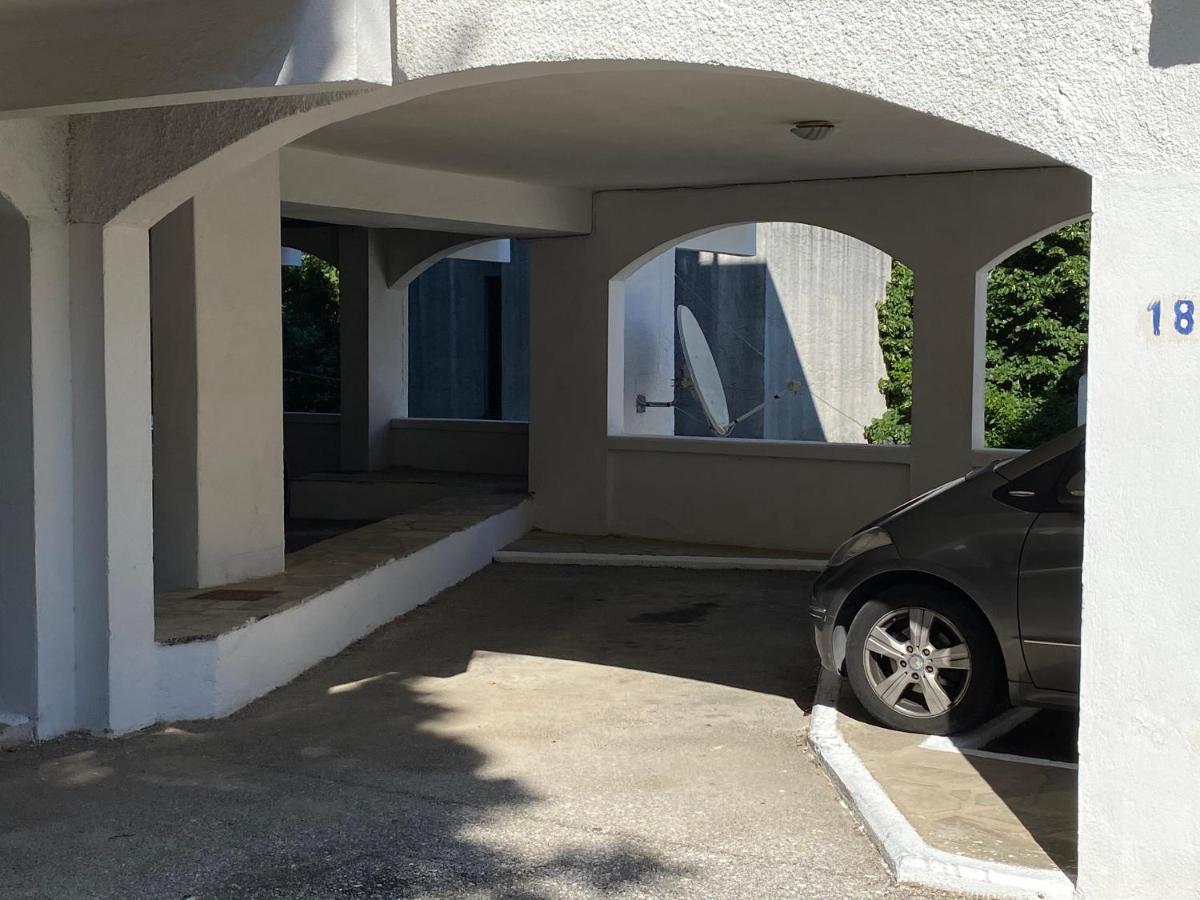 Irini Seaside Apartment PalaiónTsiflíkion Kültér fotó